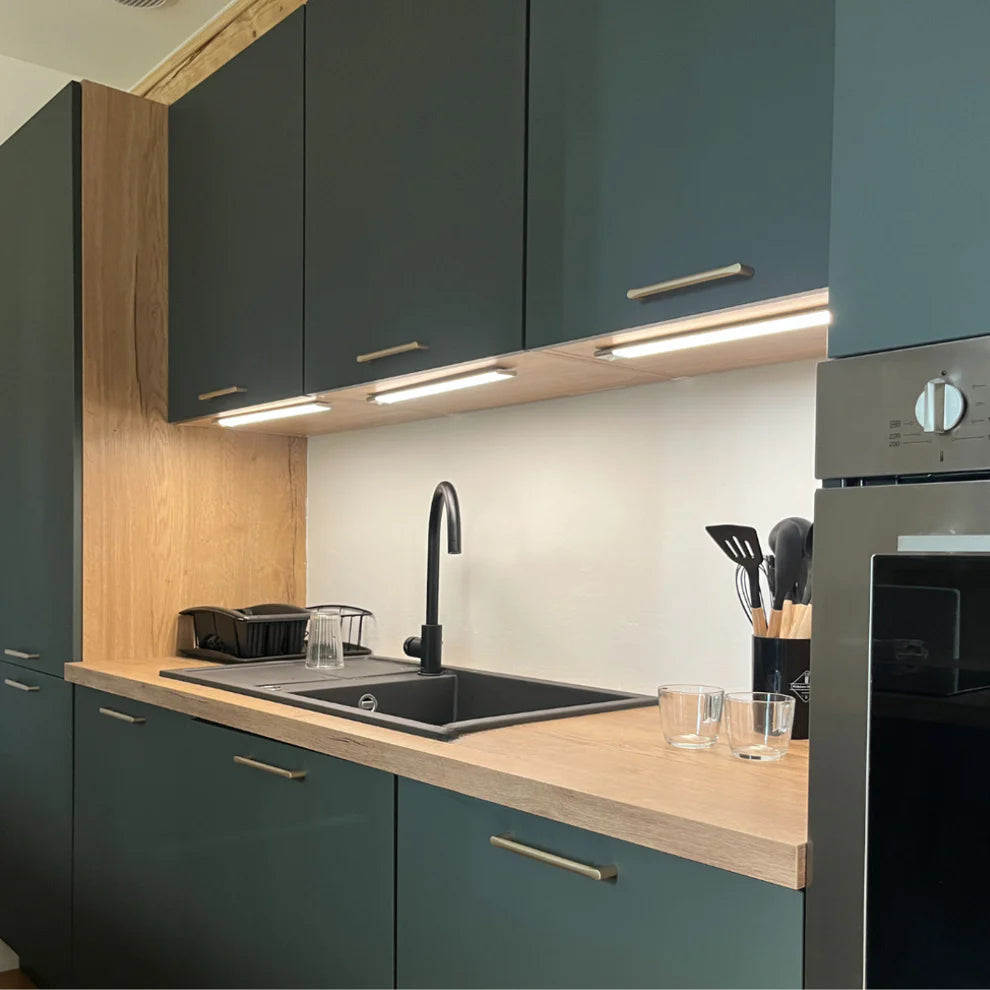 Luce LED con Sensore di Movimento 30 CM / 11.8"