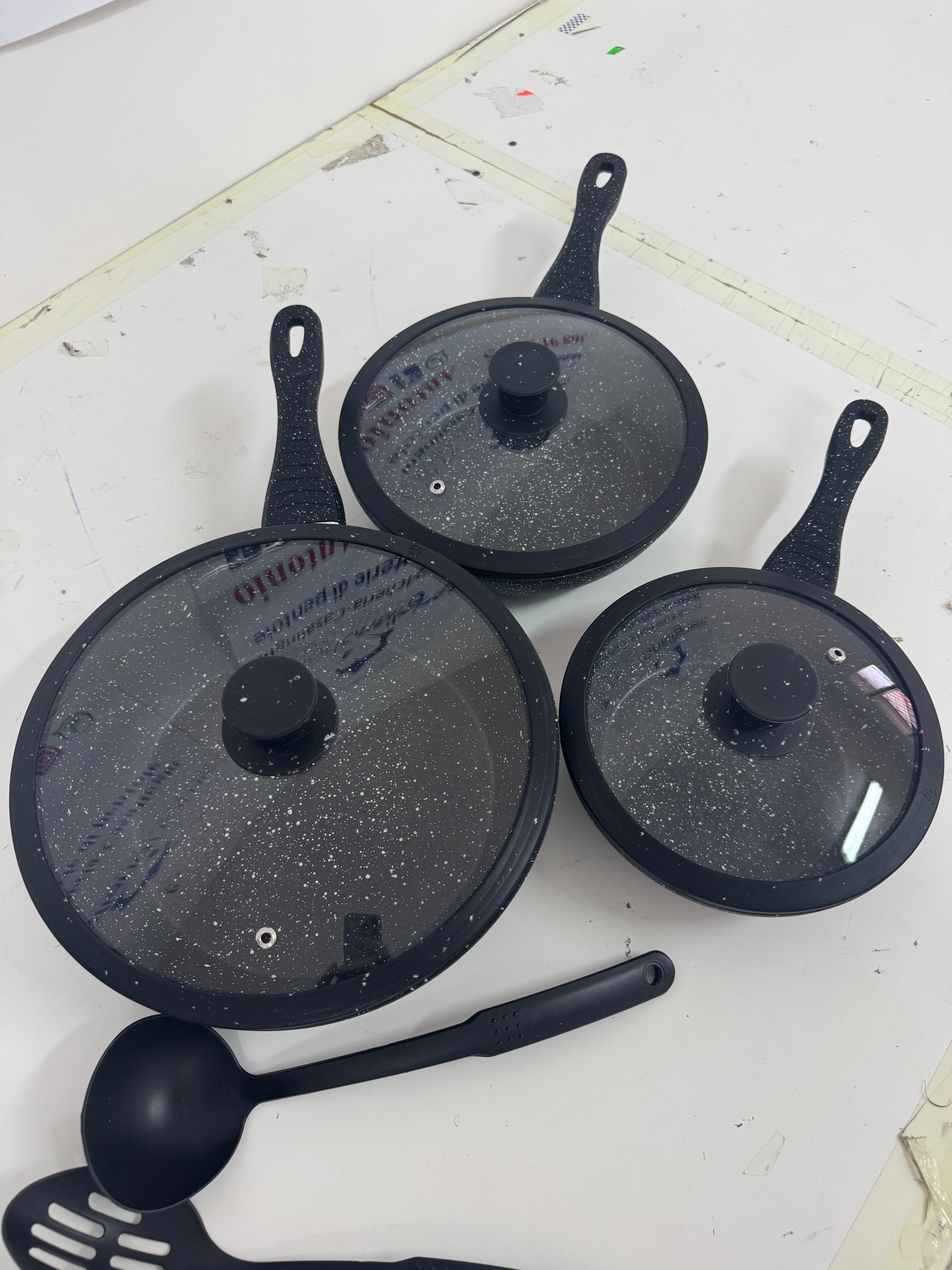 Bavaria Set 11 pezzi padelle in Pietra lavica con Coperchio, Padella Antiaderente Ideale per Cucinare Fantastici Piatti in Cucina.