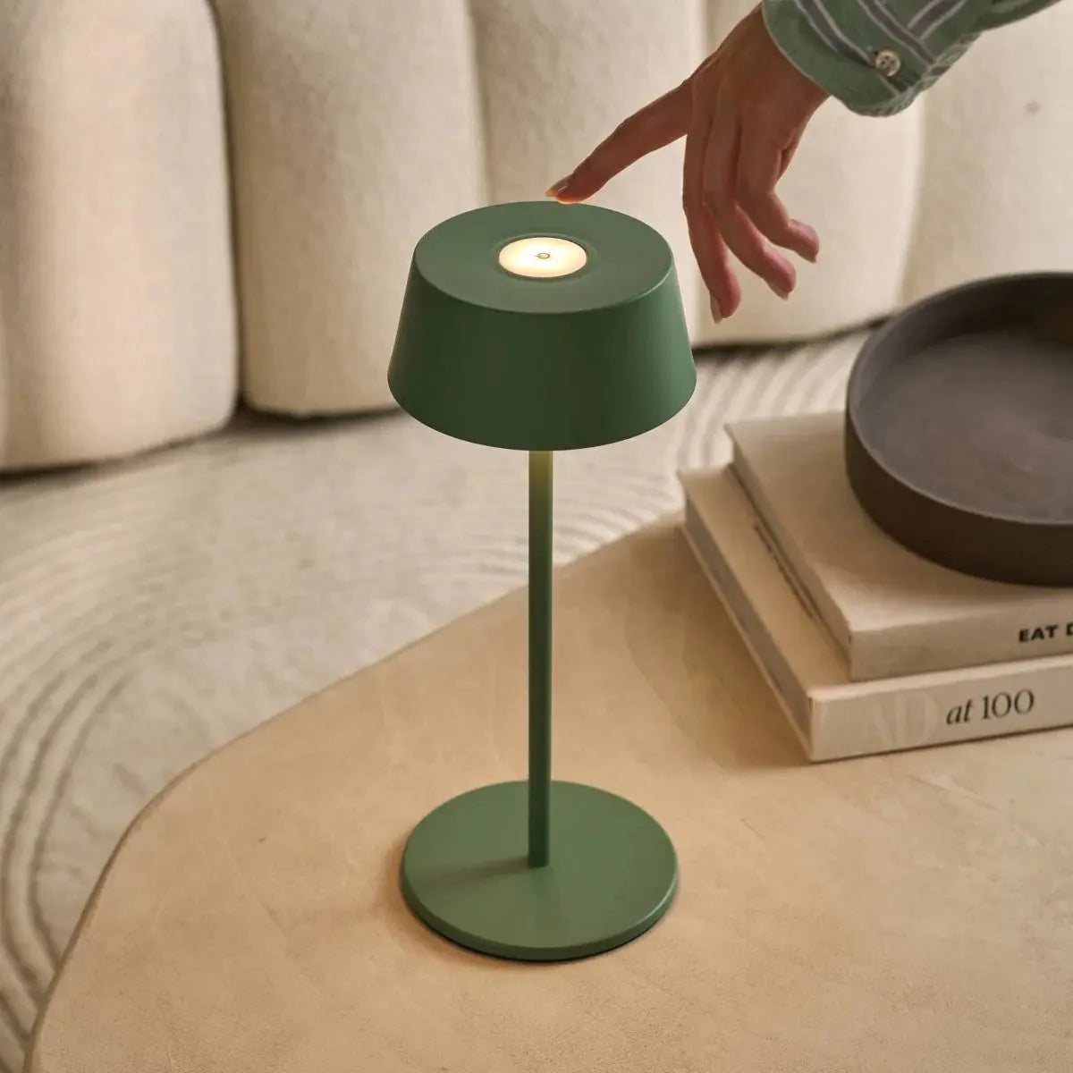 Lampada da tavolo ricaricabile – design wireless con dimmer, 3 livelli di luce e fino a 120 ore di autonomia luminosa