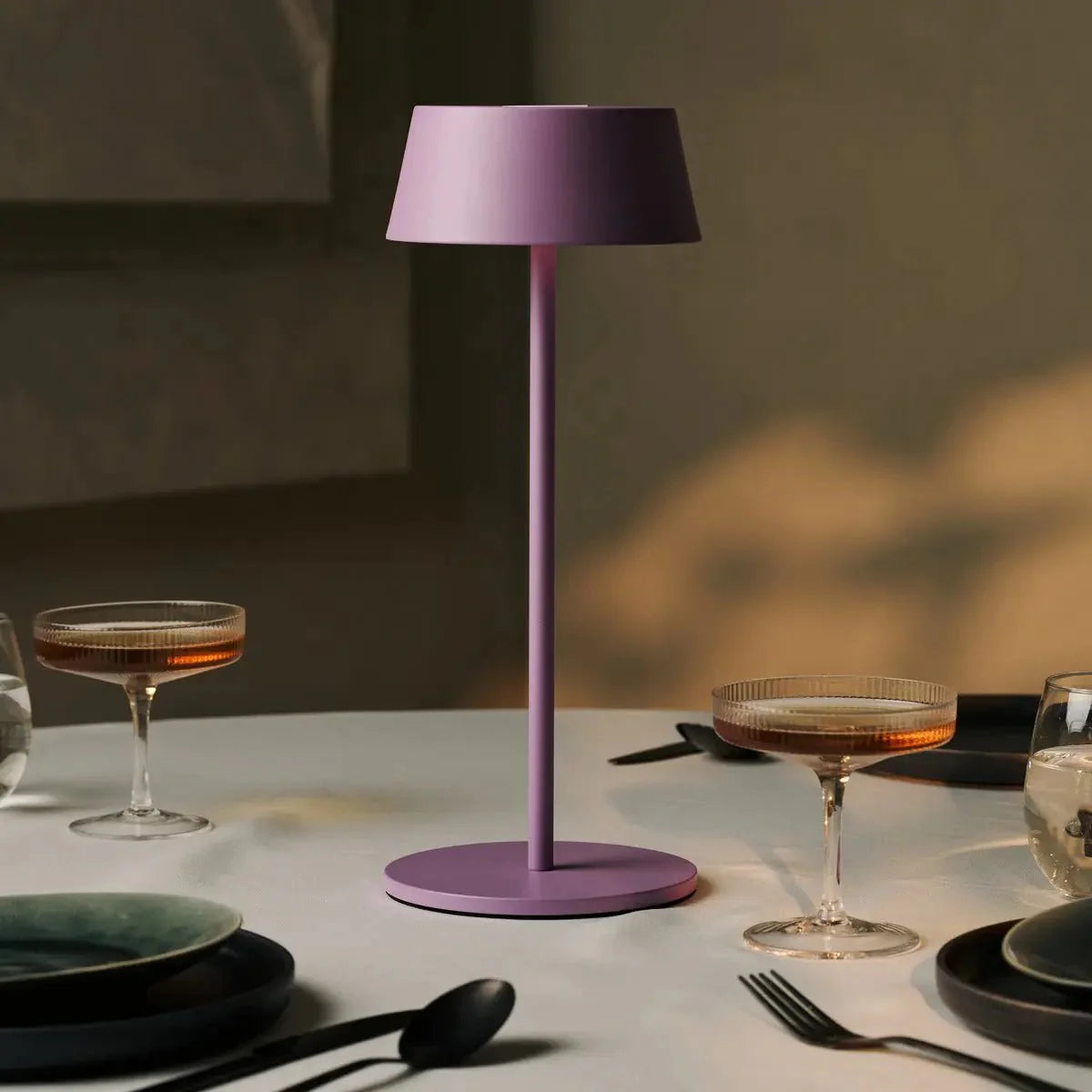 Lampada da tavolo ricaricabile – design wireless con dimmer, 3 livelli di luce e fino a 120 ore di autonomia luminosa