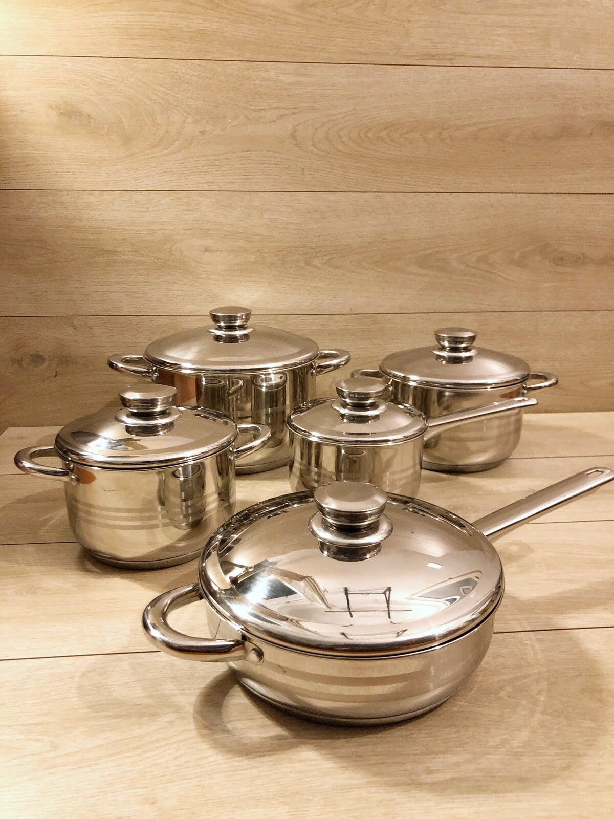 Bavaria Pentole 12 Pezzi Acciaio Inox Induzione Con Coperchi va bene su tutti i tipi di cottura