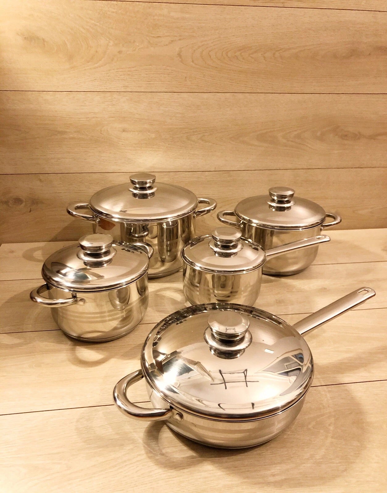 Bavaria Pentole 12 Pezzi Acciaio Inox Induzione Con Coperchi va bene su tutti i tipi di cottura