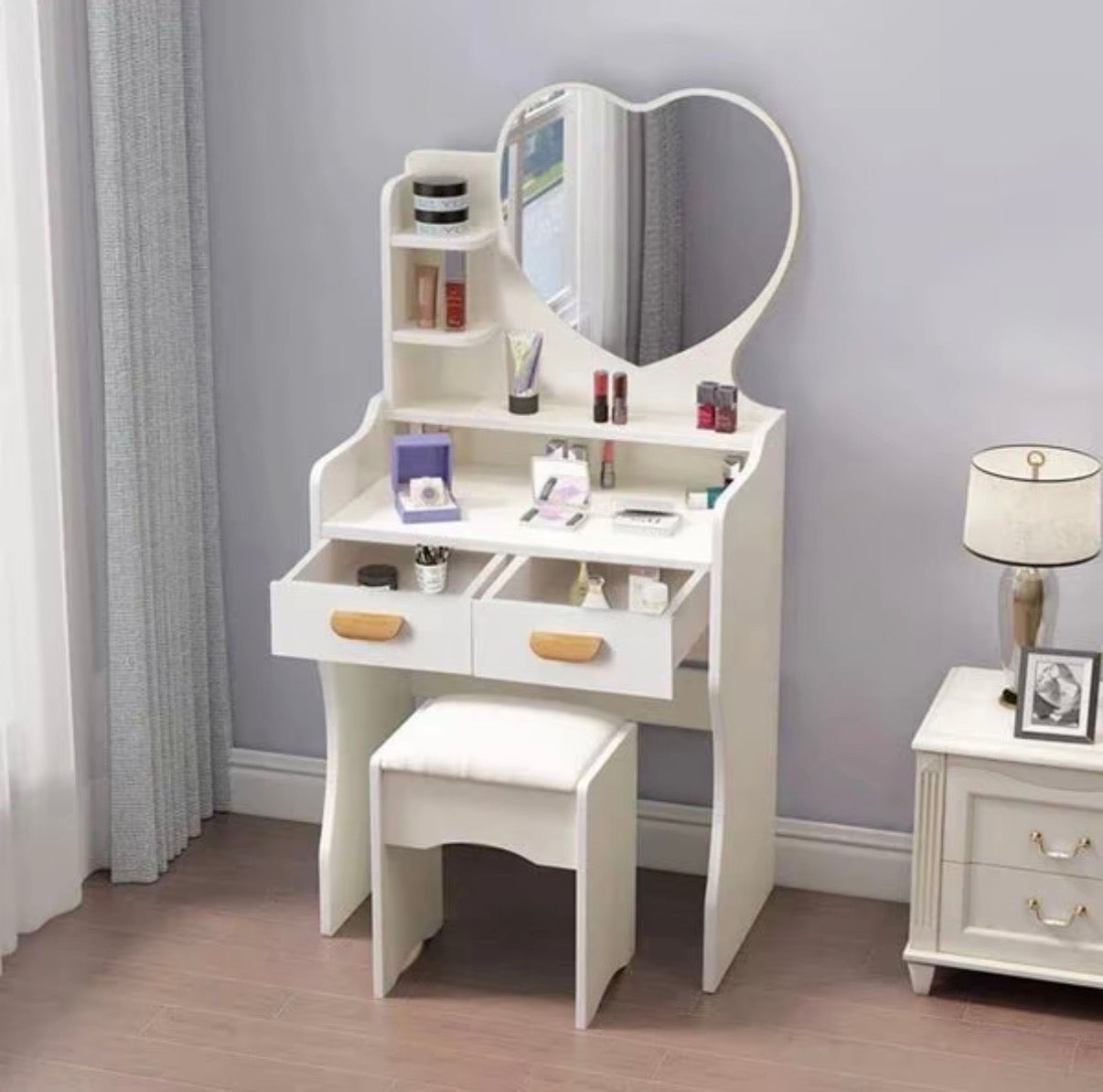 Toeletta Trucco con Specchio e Sgabello – 2 Modelli Disponibili