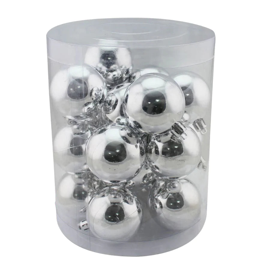 Set of 18 shiny gold/silver balls