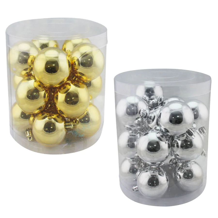 Set of 18 shiny gold/silver balls